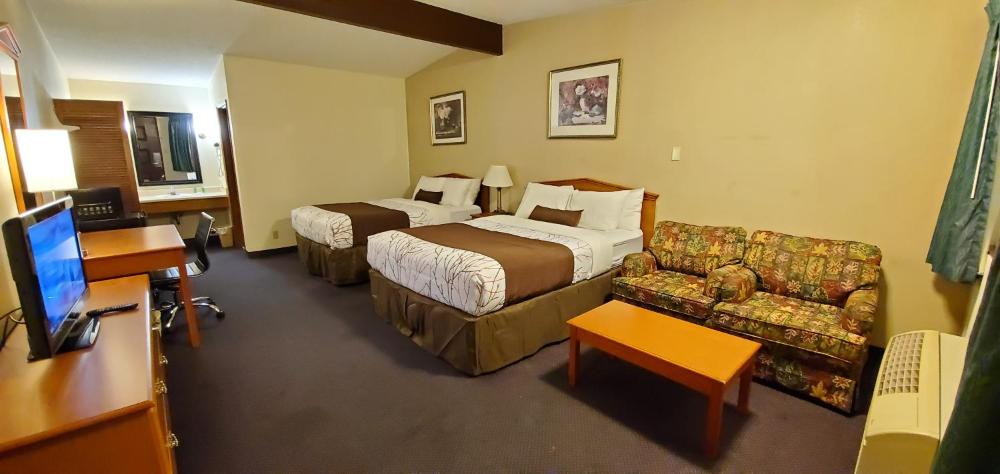 Deluxe Double Room interior